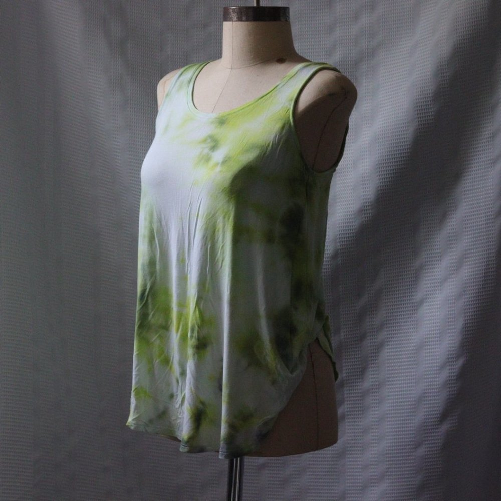 tie dyed tank